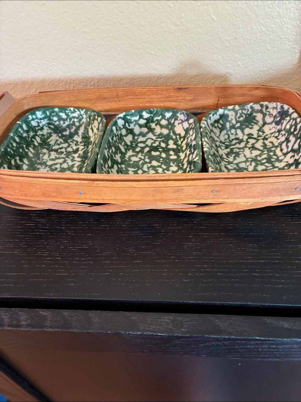 HENN serving basket with 3 ceramic bowls